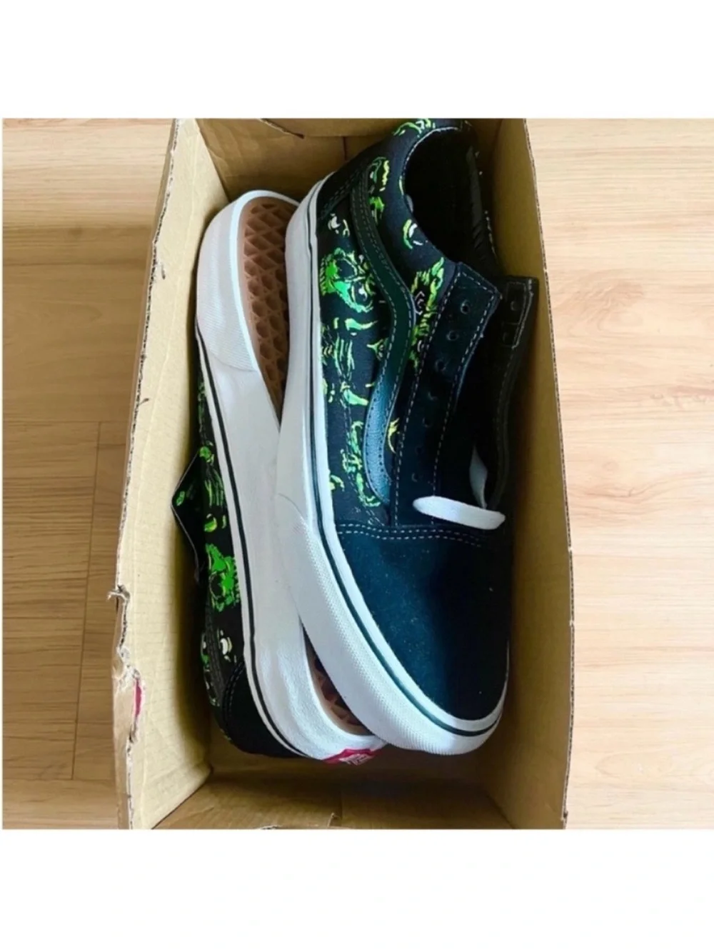 VANS Old Skool Low Top Black Green Canvas Suede Sneakers VNOA4BW2BML Women 8.0